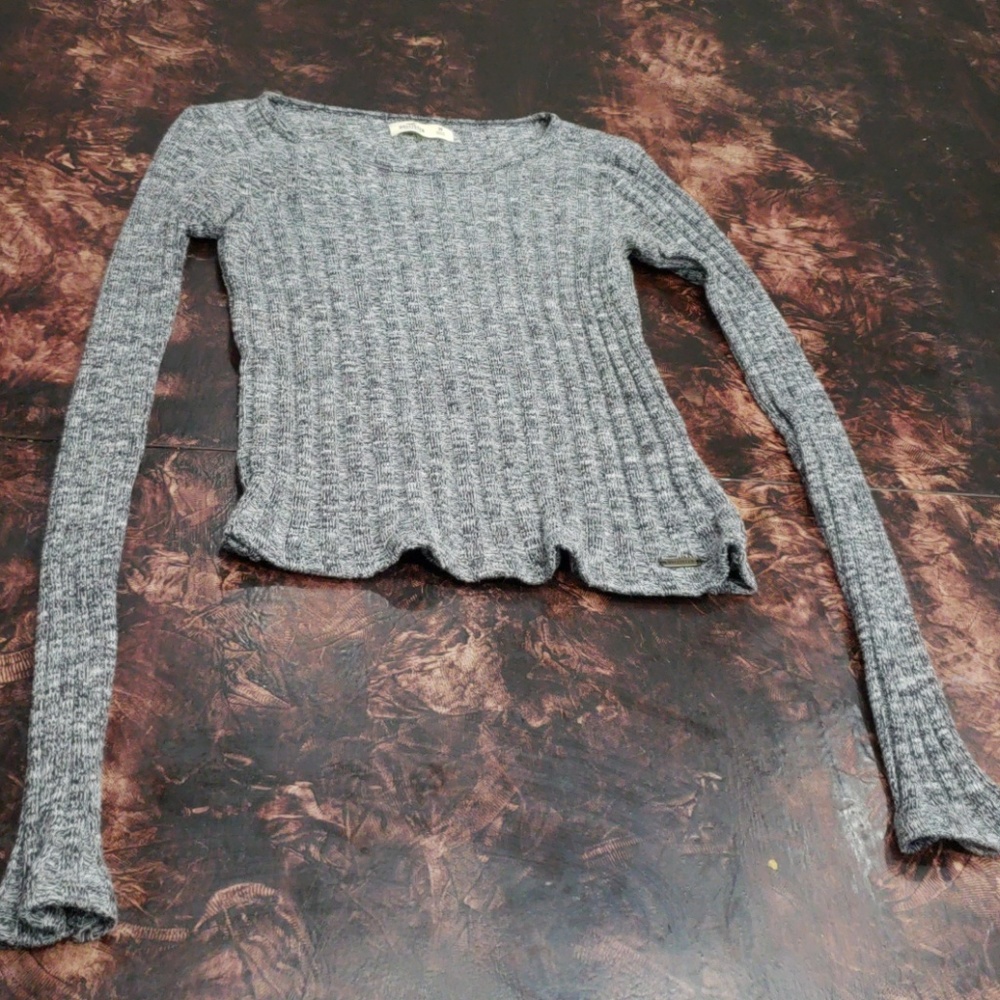 Gray long sleeve